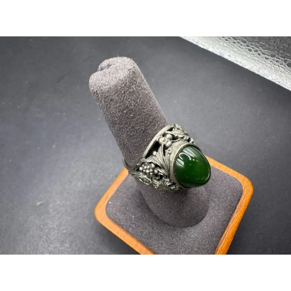 Vintage 925 Sterling Silver Green Jade Ornate Cocktail Ring Size 6.75
